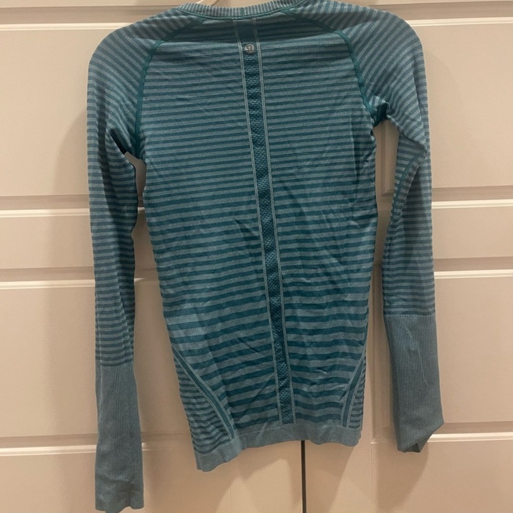 Lululemon Swiftly Teal Long Sleeve - Picture 2 of 3